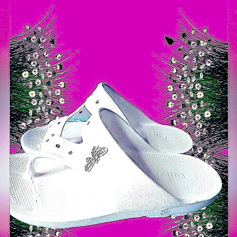 Tenzi comfort sandals 8 Fits 8.5-9 white with crystal dragonfly adornments.